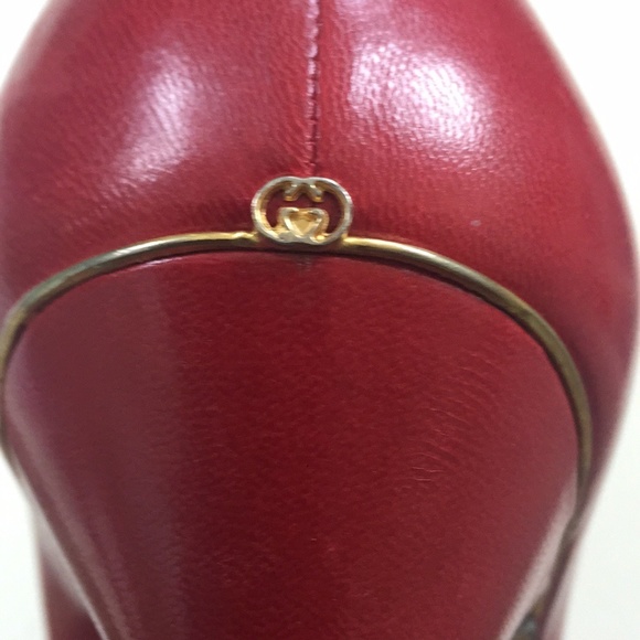 Gucci Red Pointed Toe Kitten Heels Sz 37.5 - Picture 5 of 15